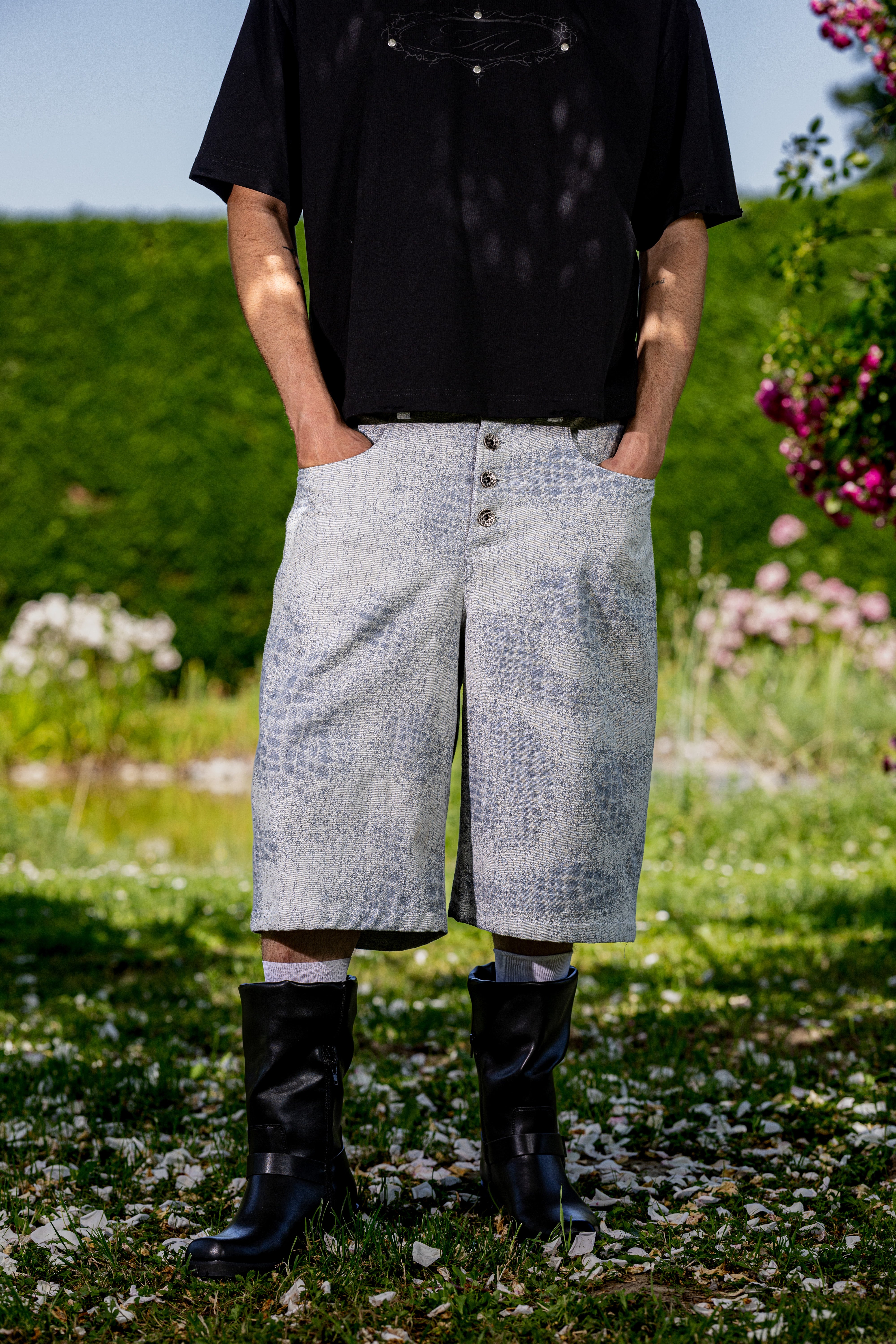 Tiat blue de sang Laser denim jorts bermuda blu