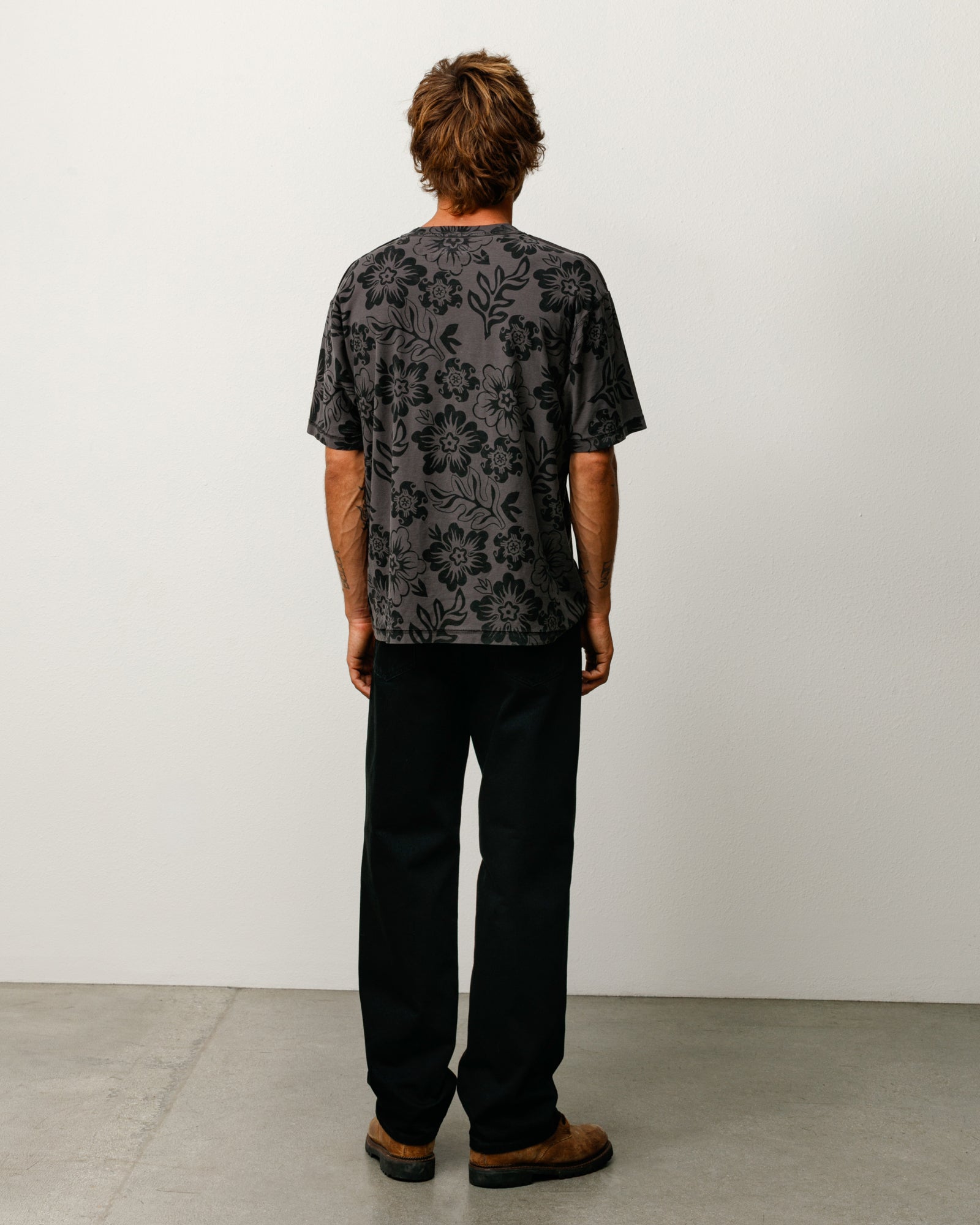 Stussy Lazy Floral Tee t-shirt Vintage Black floreale