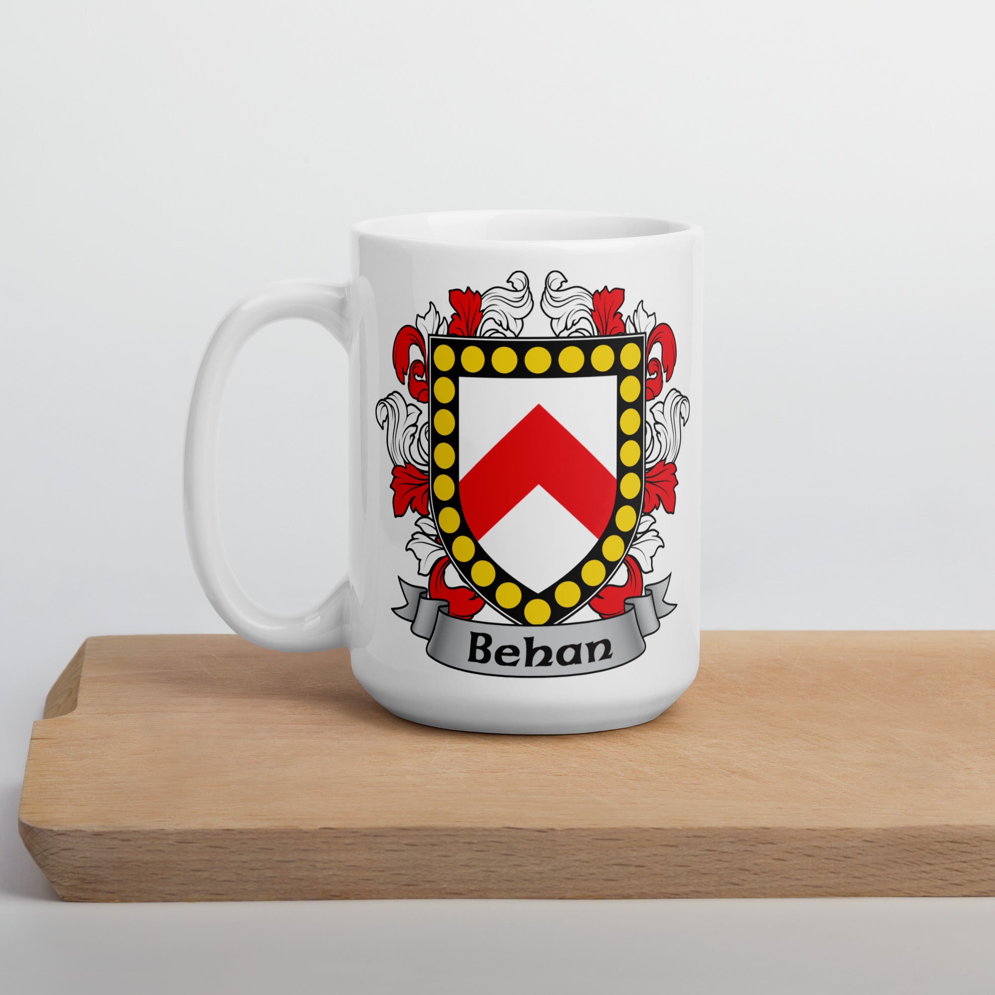 7.62 Design Behan tazza ceramica 443 ml stemma irlandese