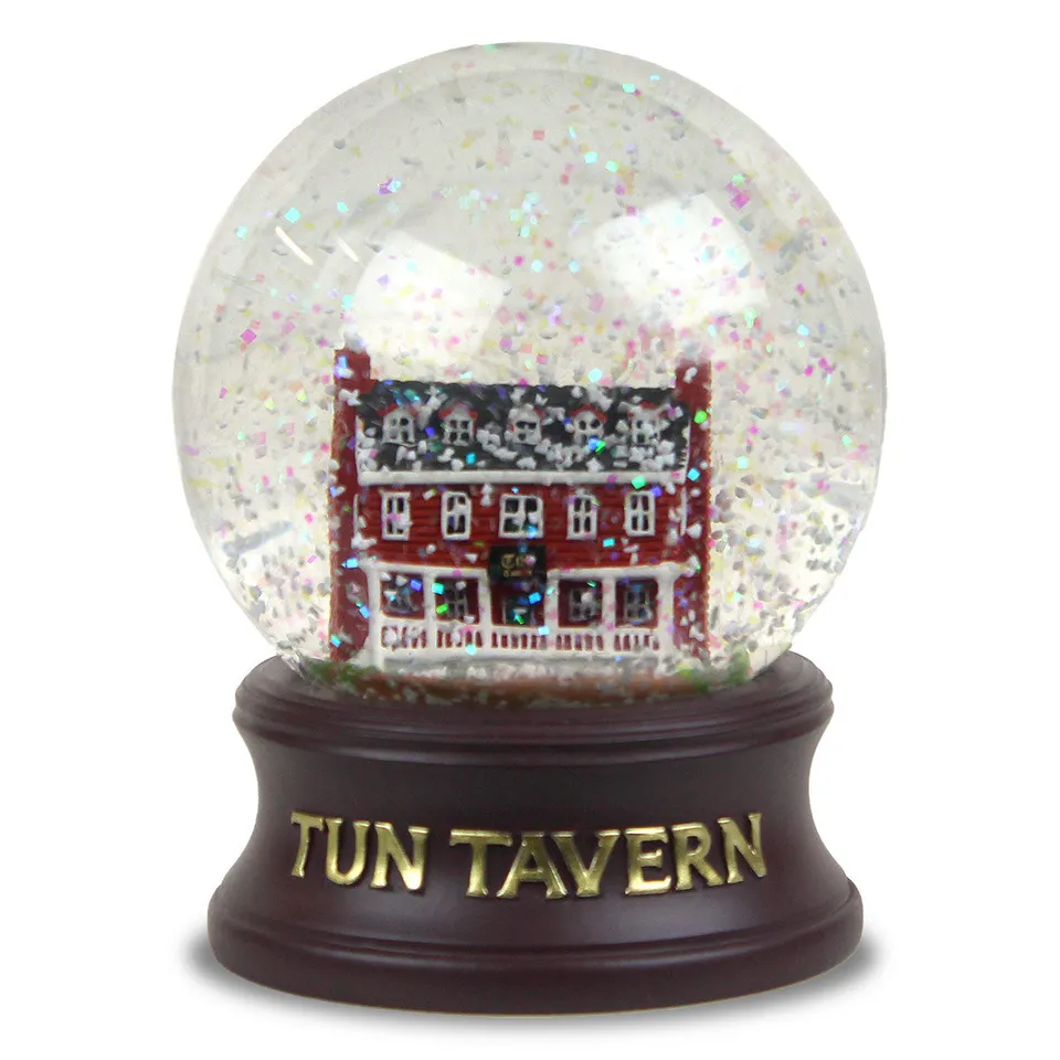 7.62 Design USMC Tun Tavern palla neve vetro 10 cm Natale