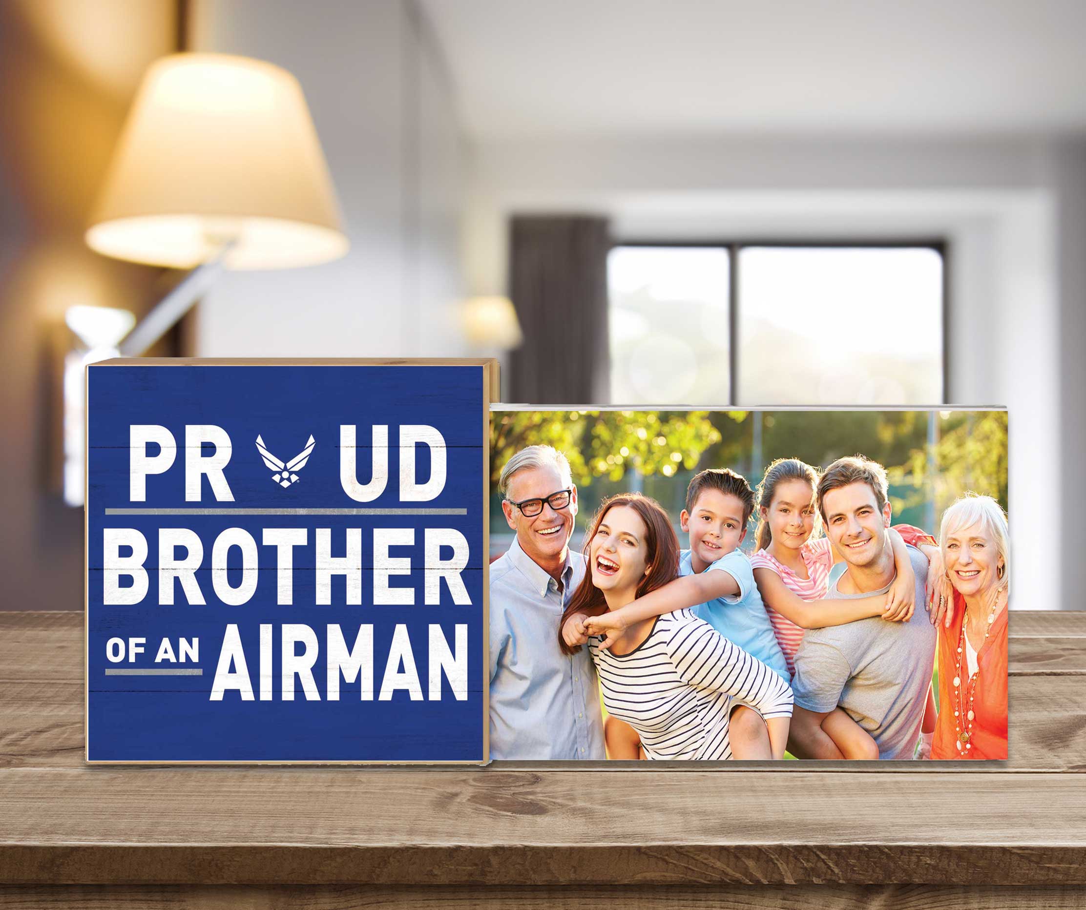 7.62 Design Home Proud Brother cornice foto 4x6