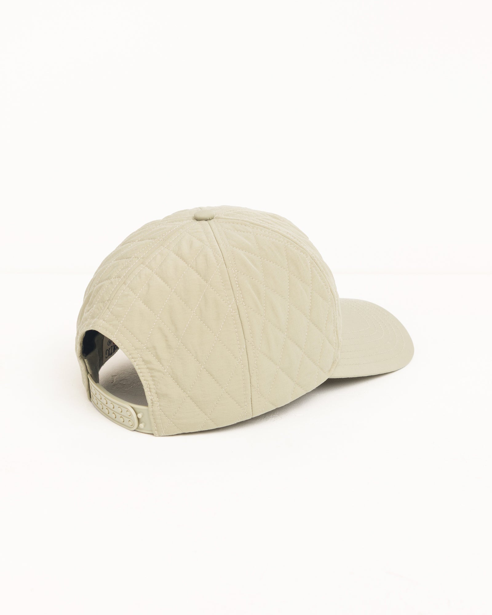 Stussy Quilted Surfwalk Snapback Cap cappello khaki nylon