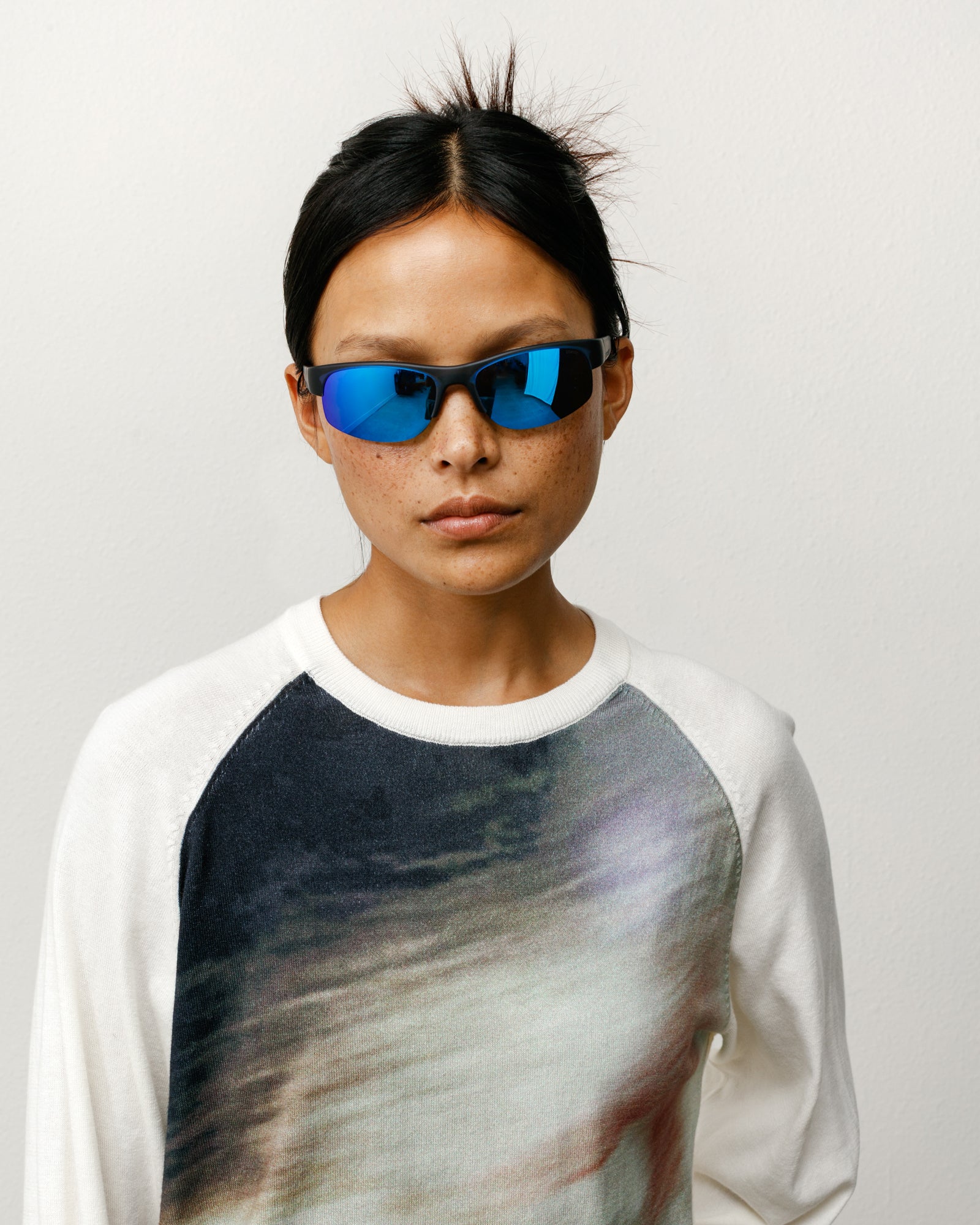 Stussy Hiro Sunglasses occhiali da sole frost black/lente blu polarizzati