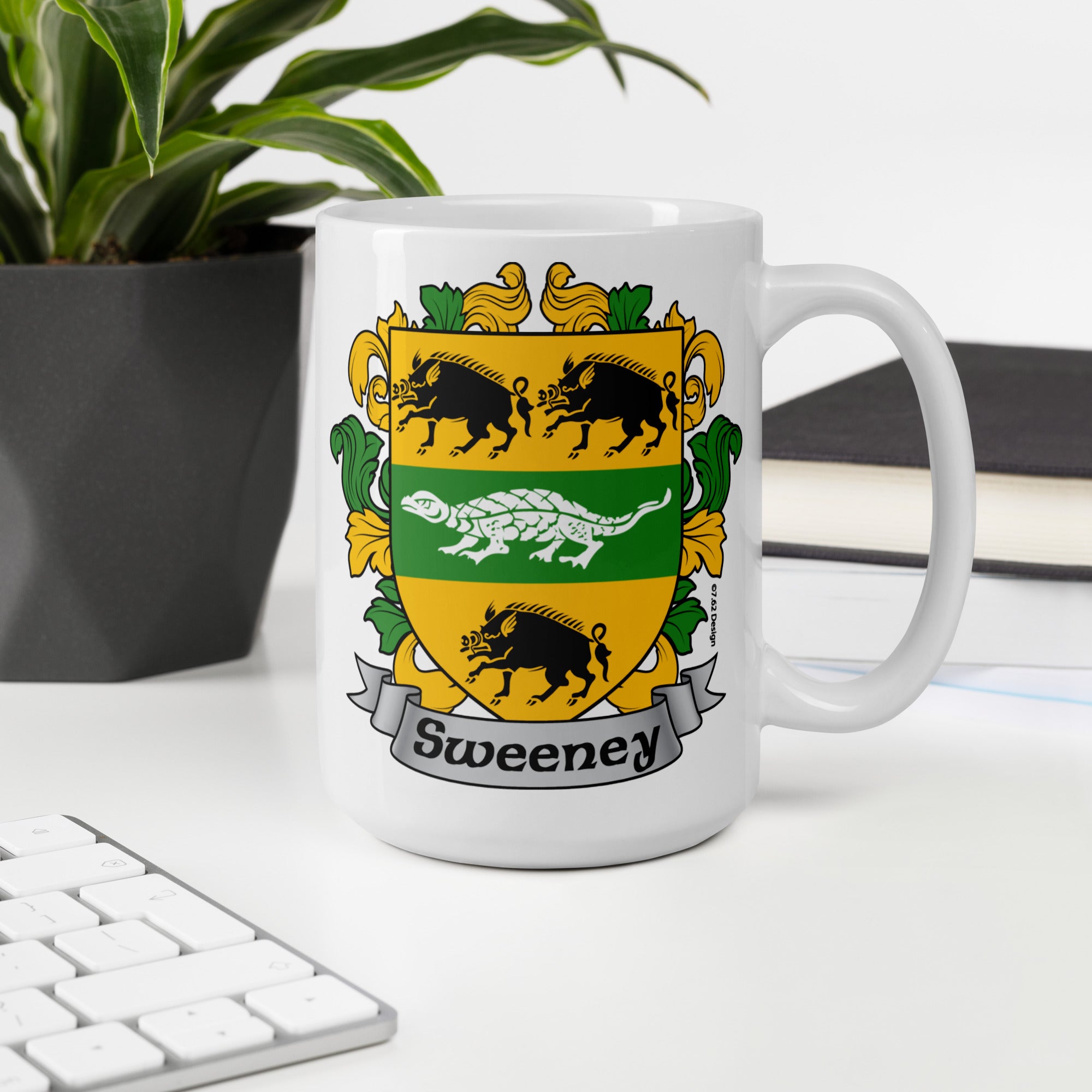 7.62 Design Tazza Mug Sweeney Irish Crest 15oz Ceramica