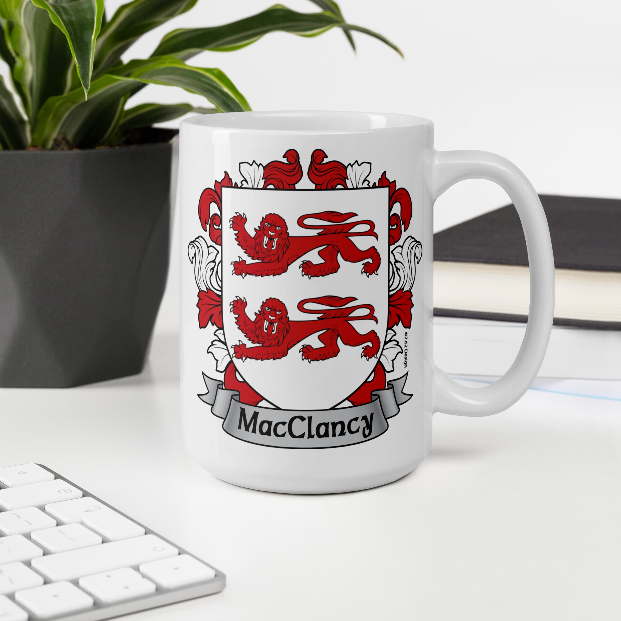 7.62 Design MacClancy tazza ceramica 15oz stemma irlandese