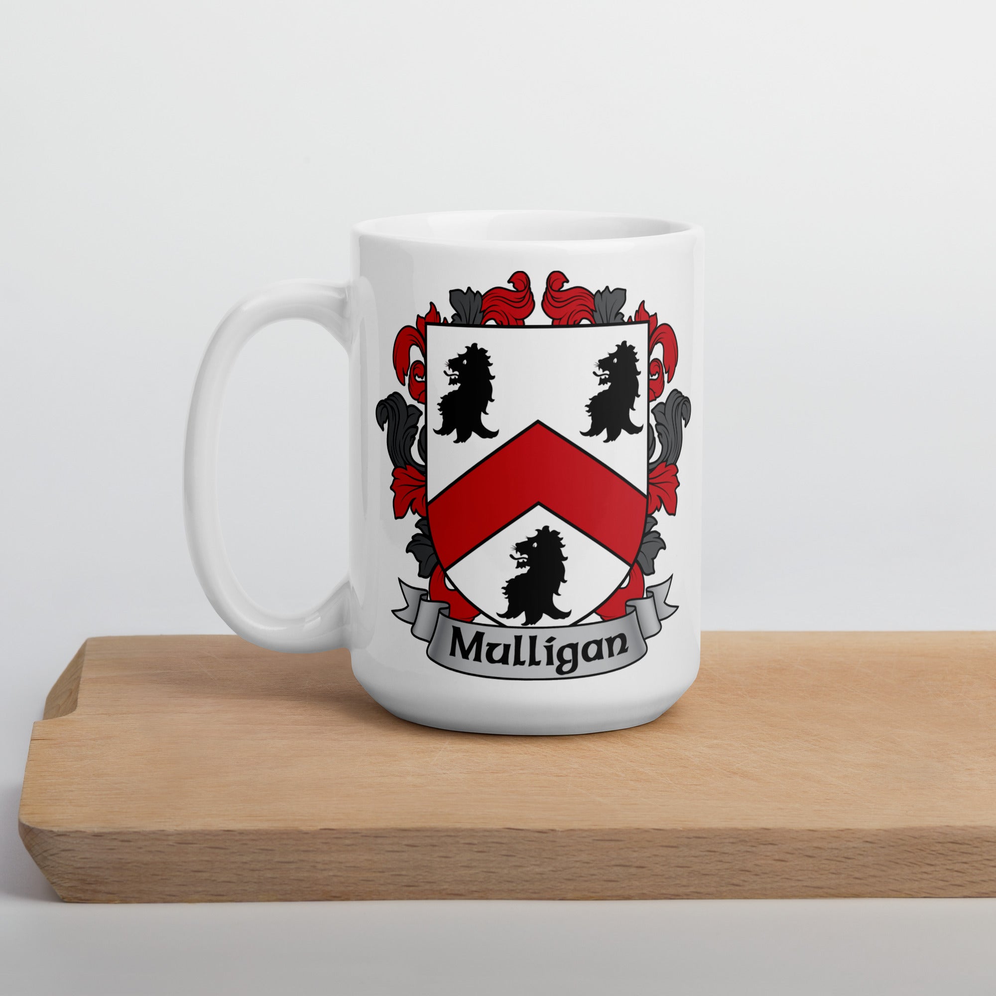 7.62 Design Mulligan Irish Crest tazza ceramica 15oz stemma