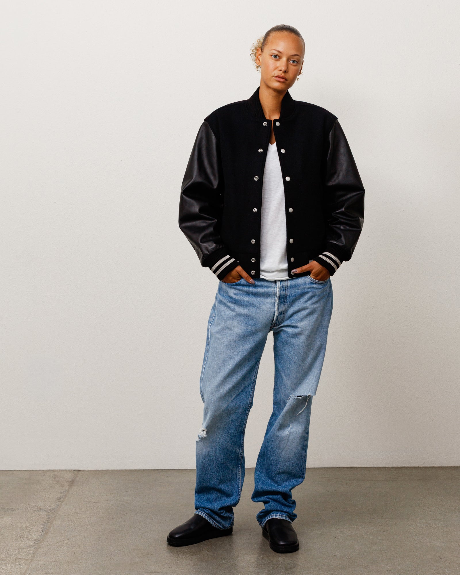 Stussy Wool Varsity giacca nera 75% lana maniche pelle