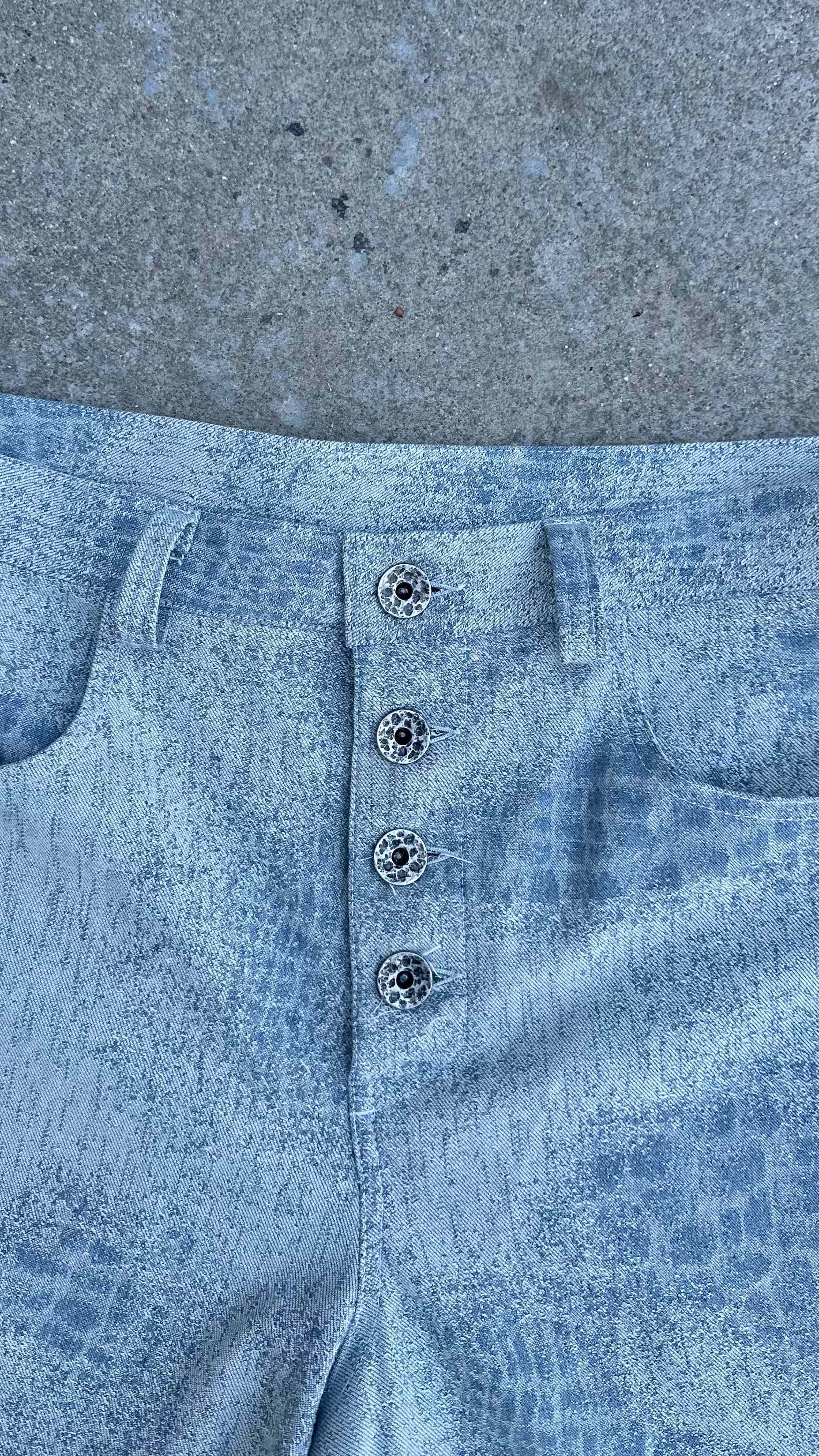 Tiat blue de sang Laser denim jorts bermuda blu