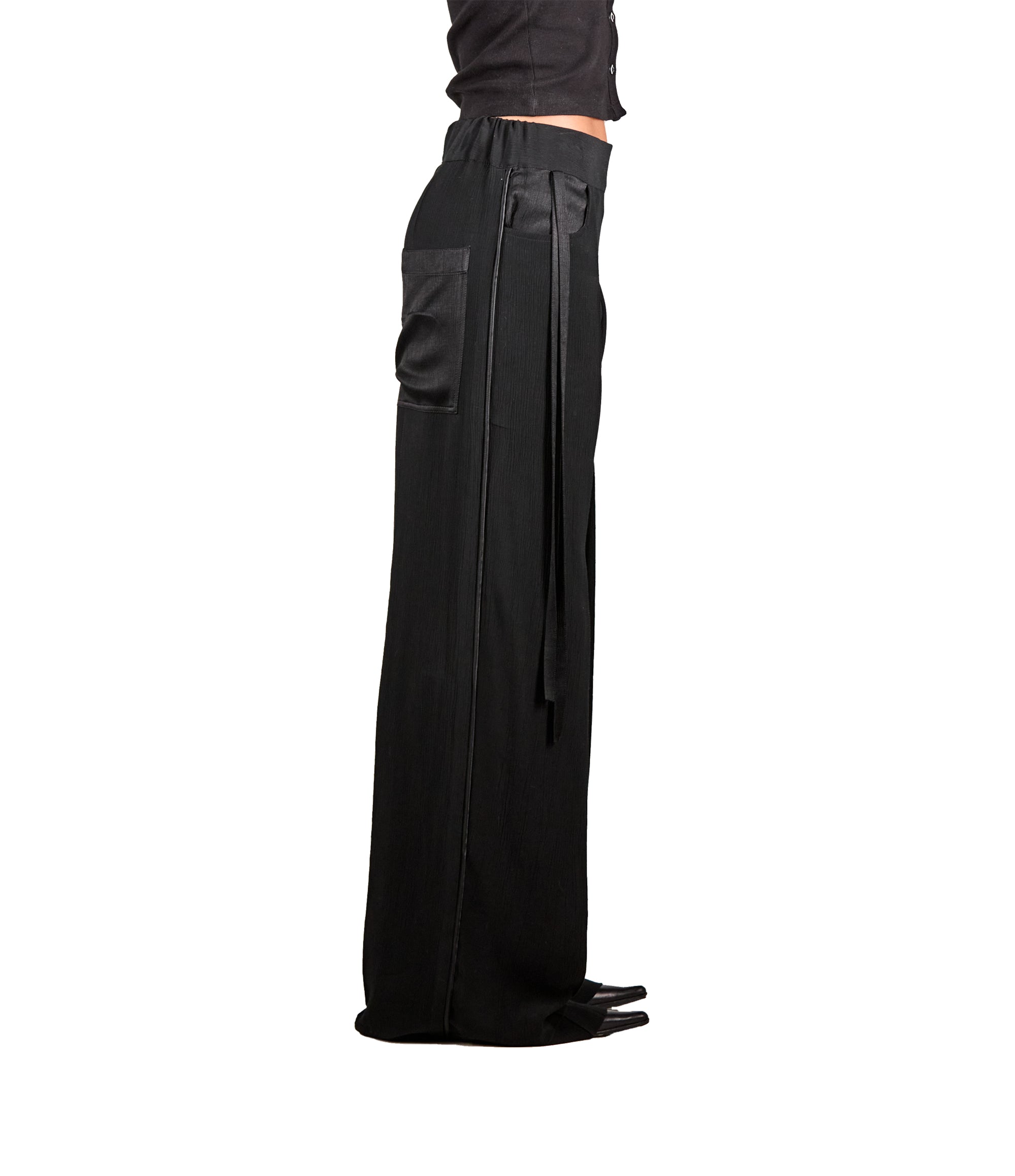 Tiat Occulta bellezza Japonisme pantalone nero pieghe