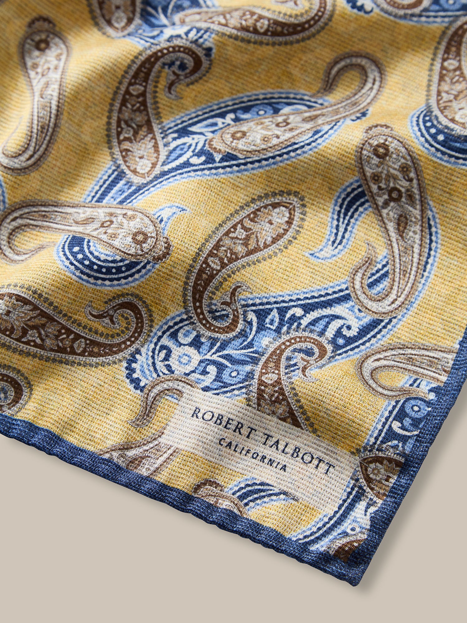 Robert Talbott Collins pochette seta gialla paisley