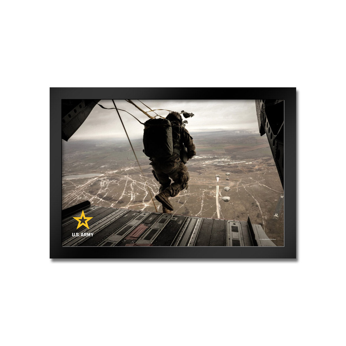 7.62 Design Paratrooper stampa incorniciata Army 14"x20"