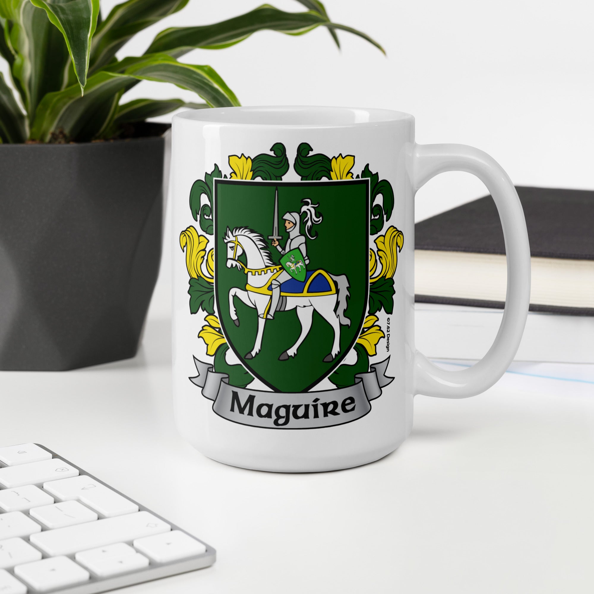 7.62 Design Maguire Tazza Ceramica Stemma Irlandese 444 ml