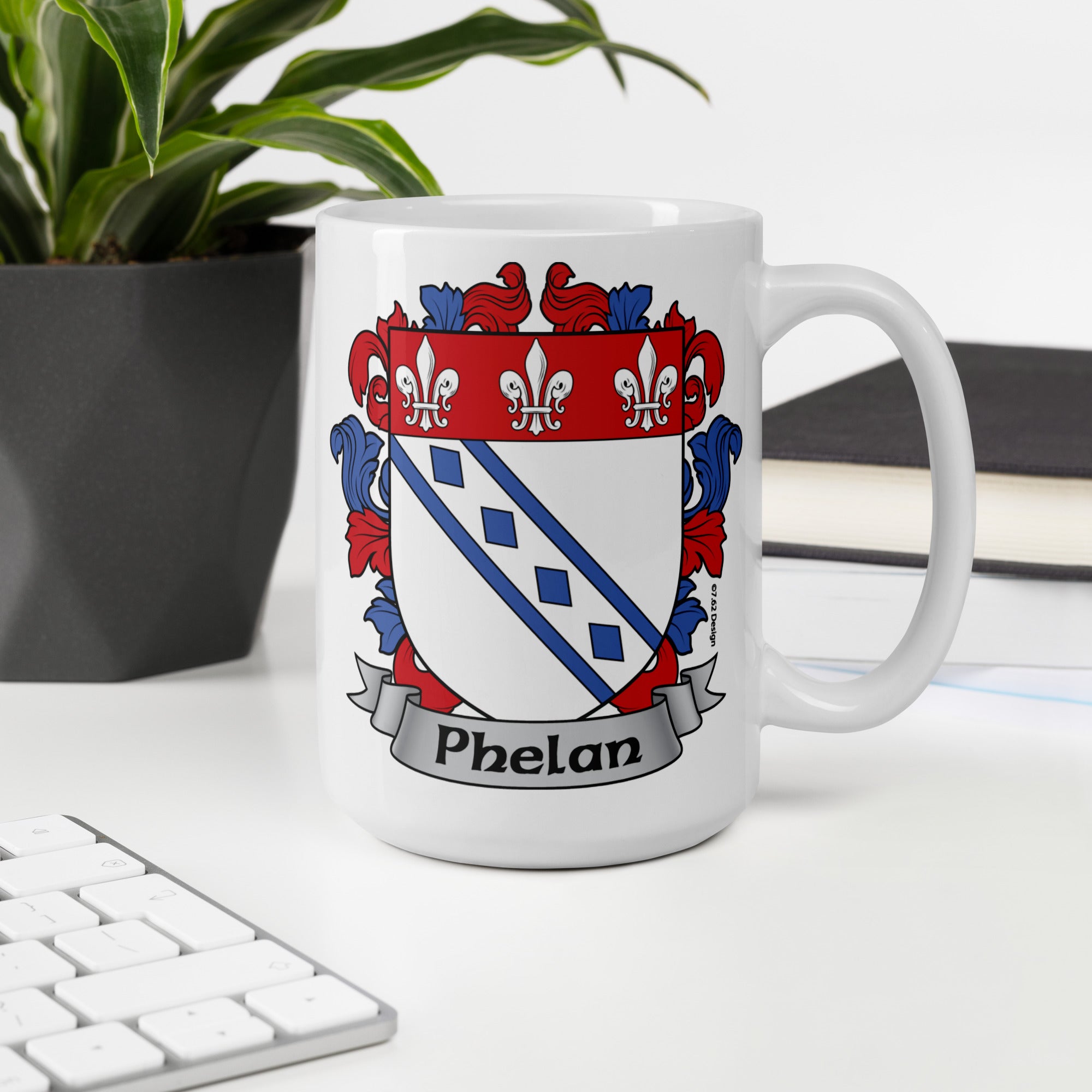 7.62 Design Phelan tazza ceramica 15oz stemma irlandese