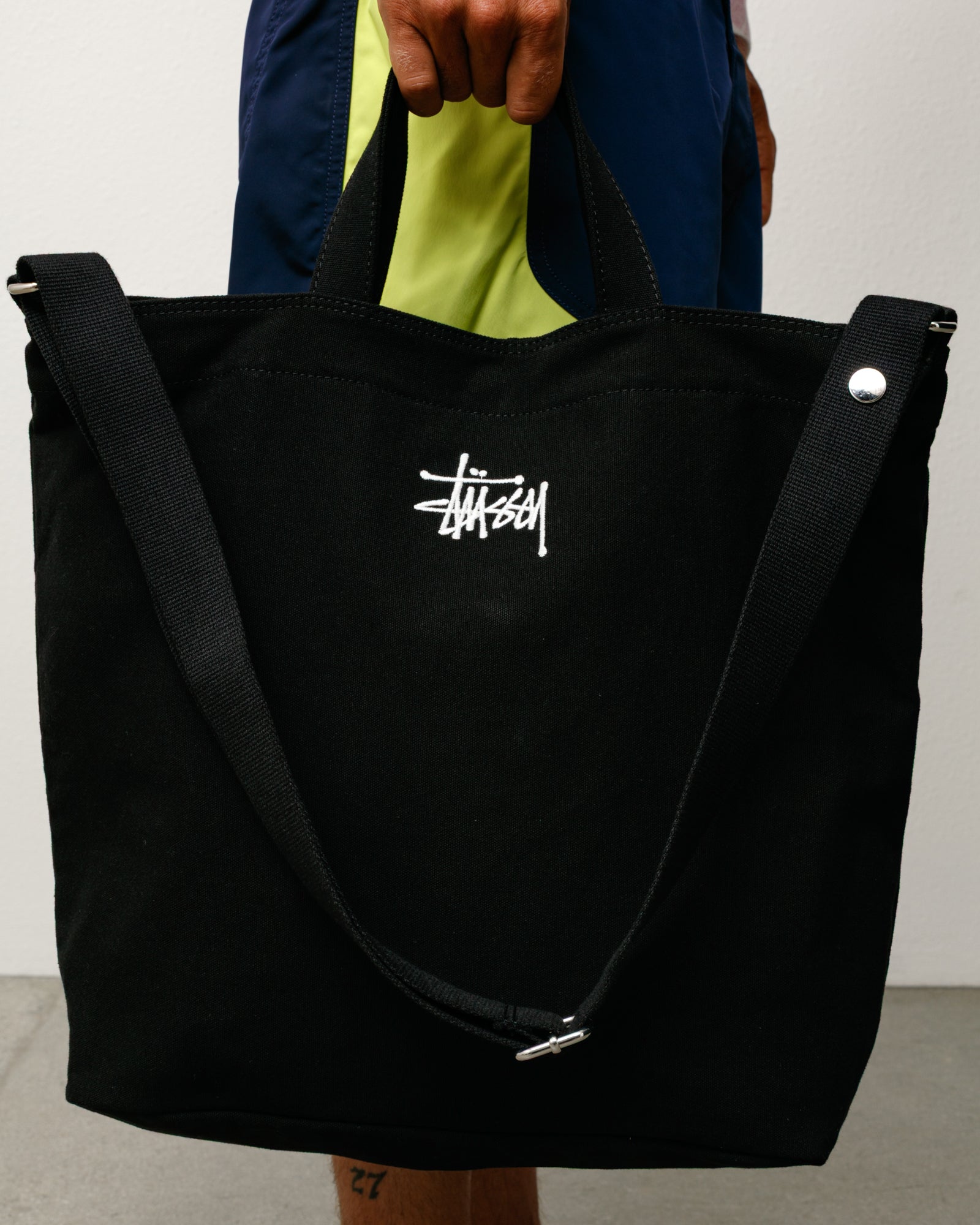 Stussy Canvas Crossbody Bag borsa nera cotone 37 cm