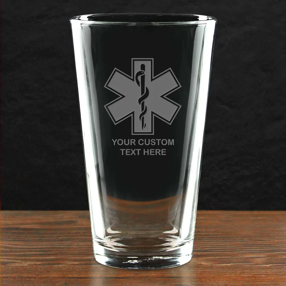 7.62 Design Drinkware bicchiere pompieri 16oz Maltese Cross inciso