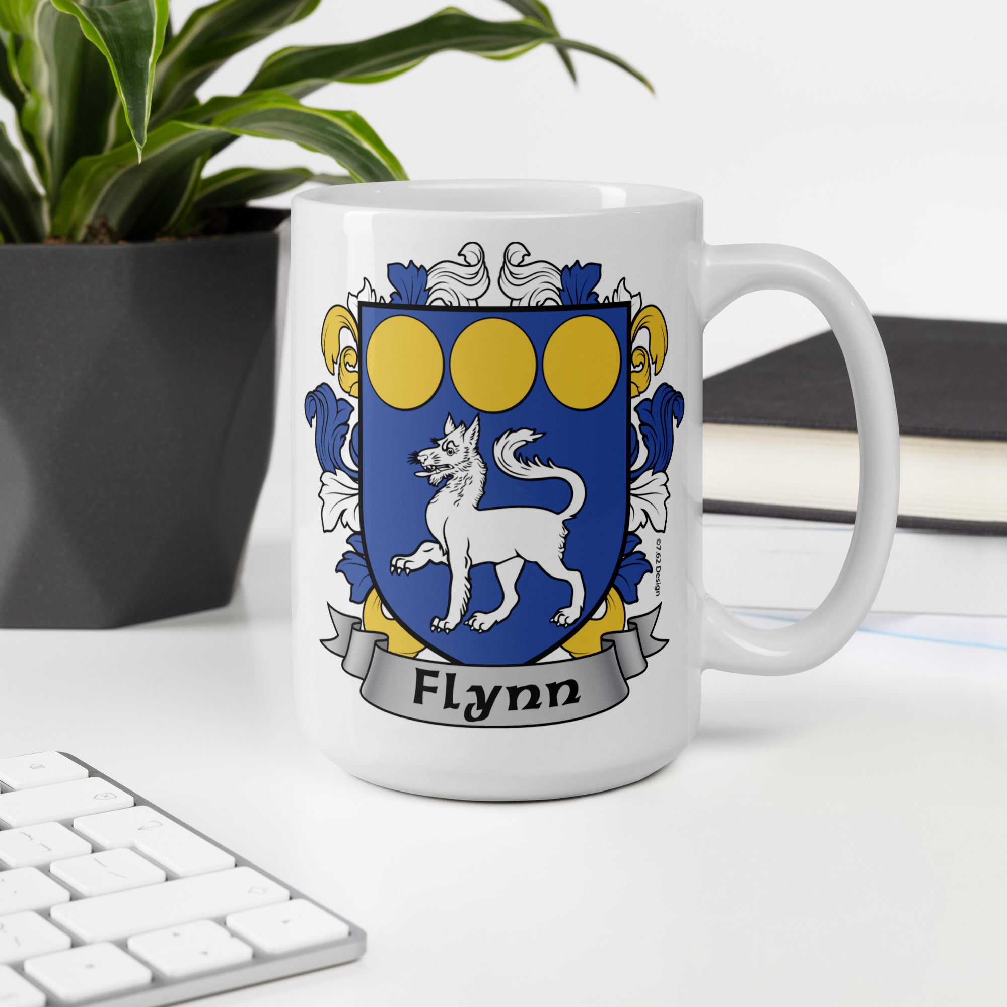 7.62 Design Flynn tazza ceramica 15oz stemma irlandese