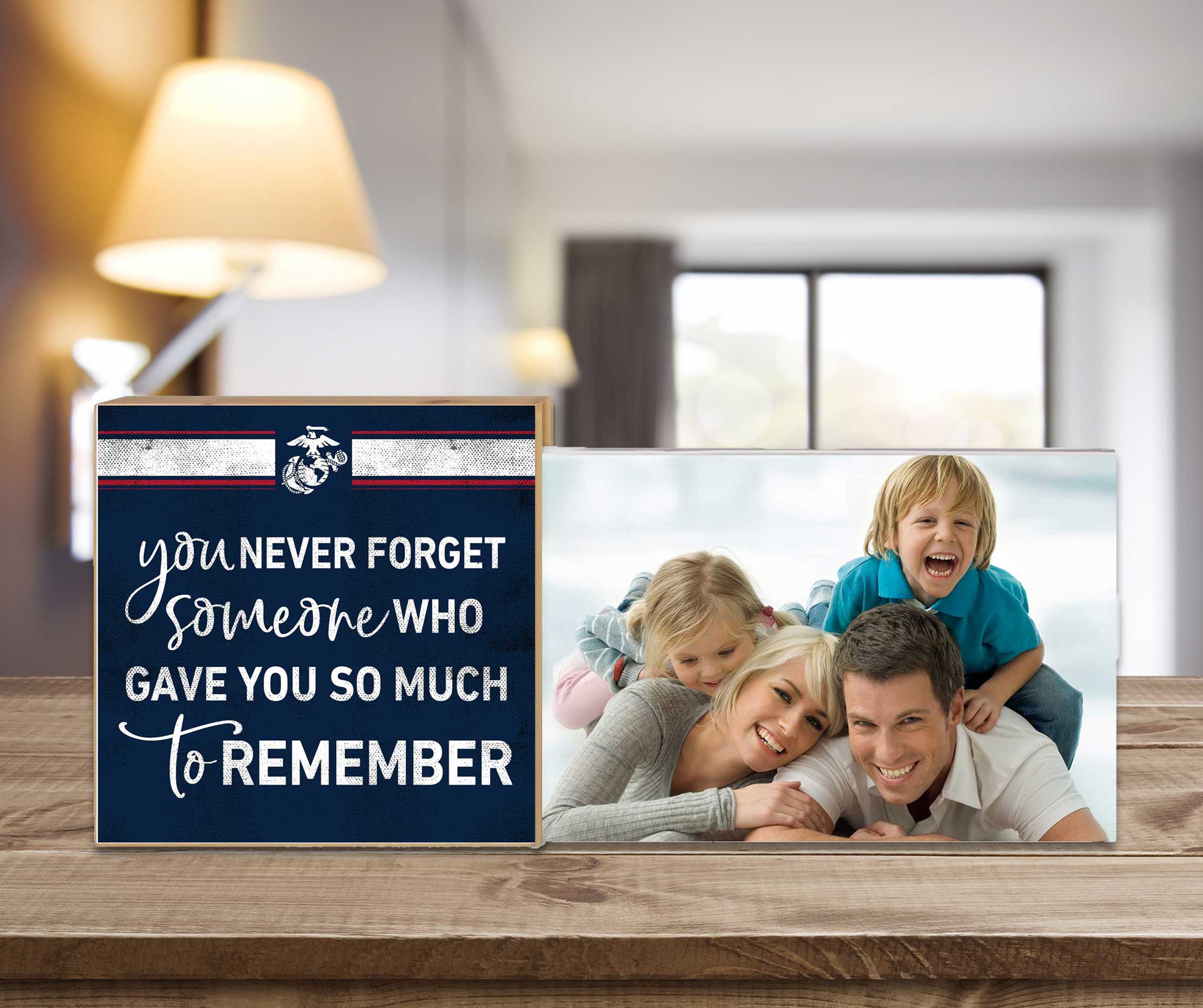 7.62 Design Home Products Cornice Never Forget USMC Foto 10x15 cm