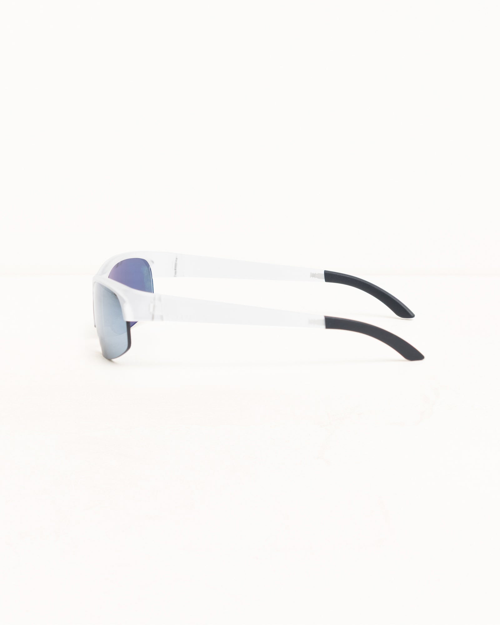 Stussy Hiro occhiali da sole Frost Clear specchiati polarizzati