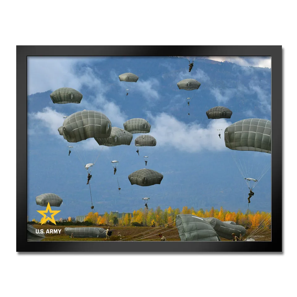 7.62 Design U.S. Army Paratroopers Stampa Incorniciata 14x20 Esercito