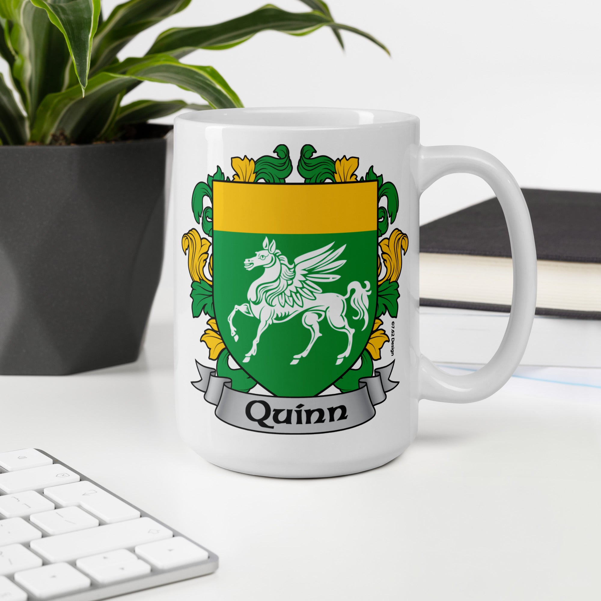 7.62 Design Quinn tazza ceramica 15oz stemma irlandese